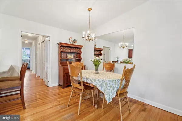 Jenkintown, PA 19046,575 WANAMAKER RD