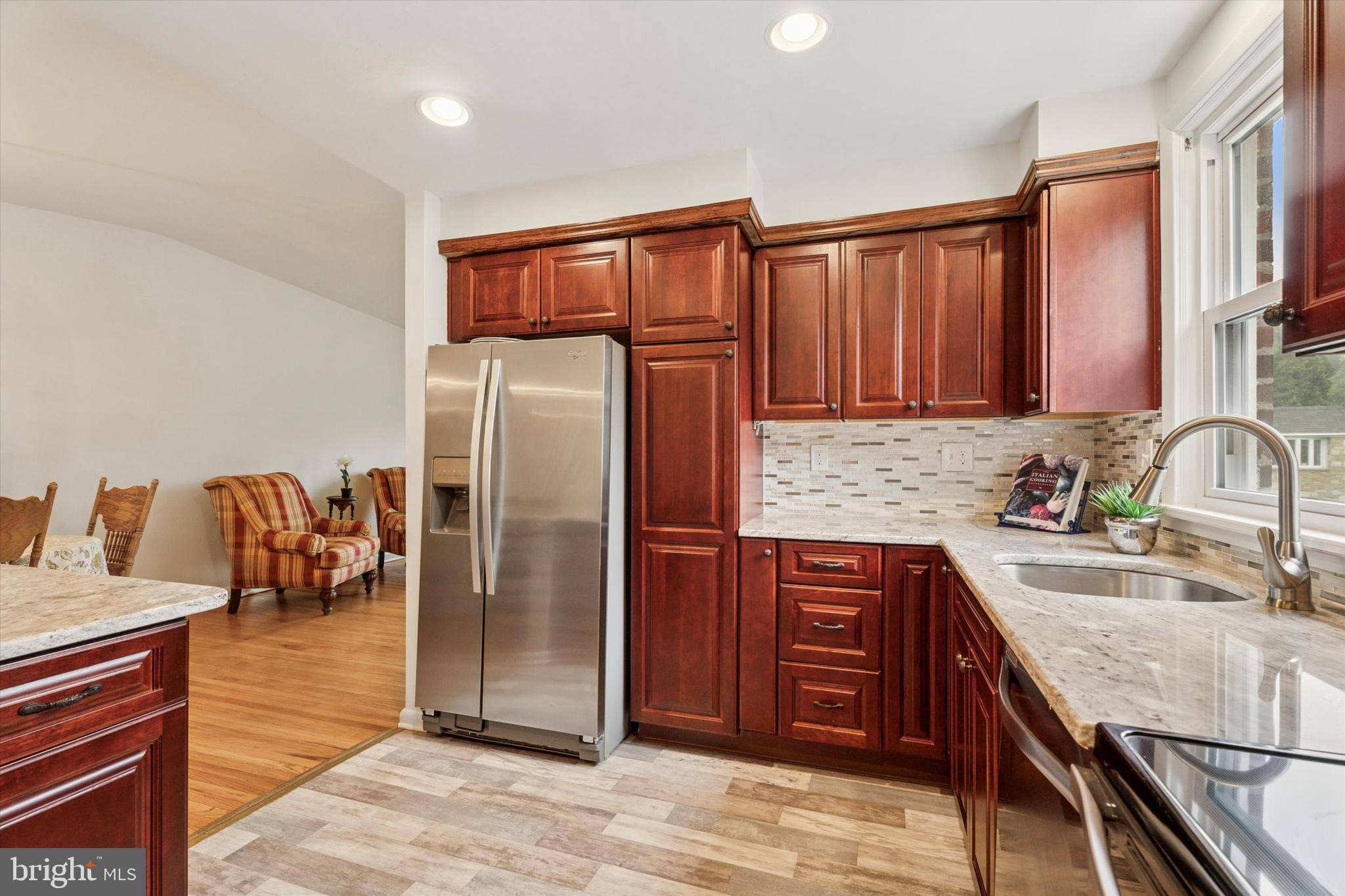 Jenkintown, PA 19046,575 WANAMAKER RD