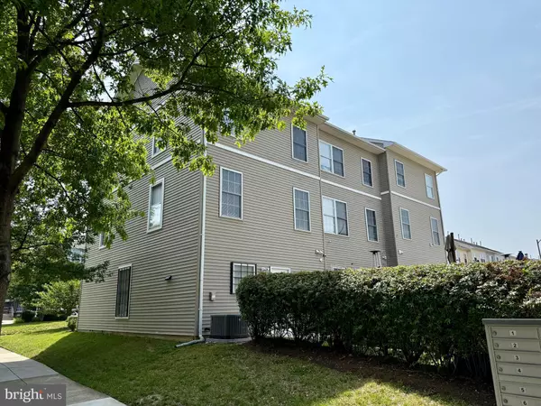 Washington, DC 20020,3241 STANTON RD SE