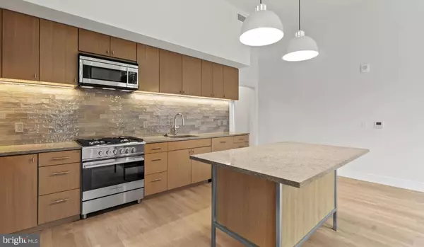 North Bethesda, MD 20852,10511 STRATHMORE HALL ST #2B-3A-606