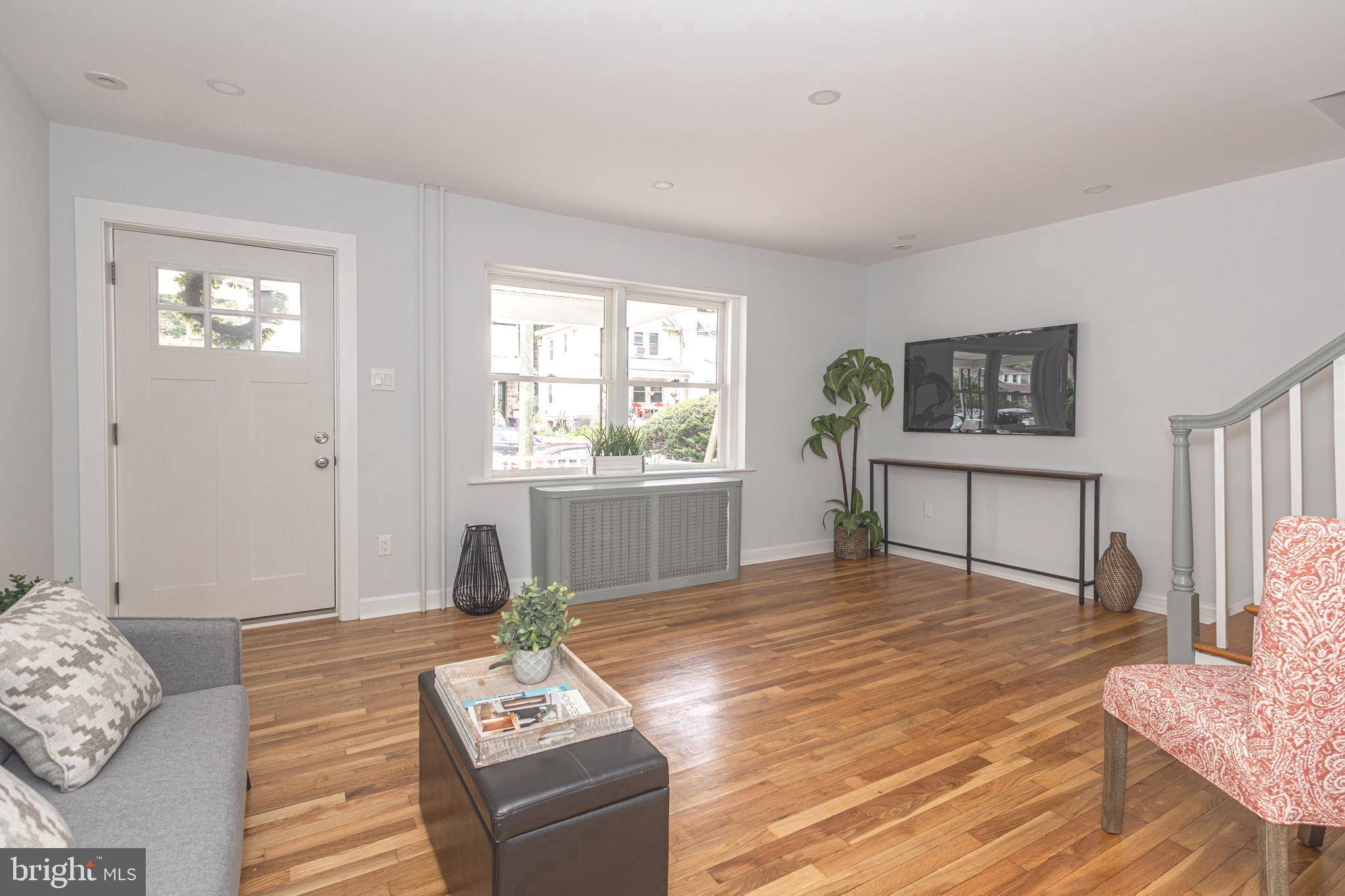Narberth, PA 19072,521 HOMEWOOD AVE
