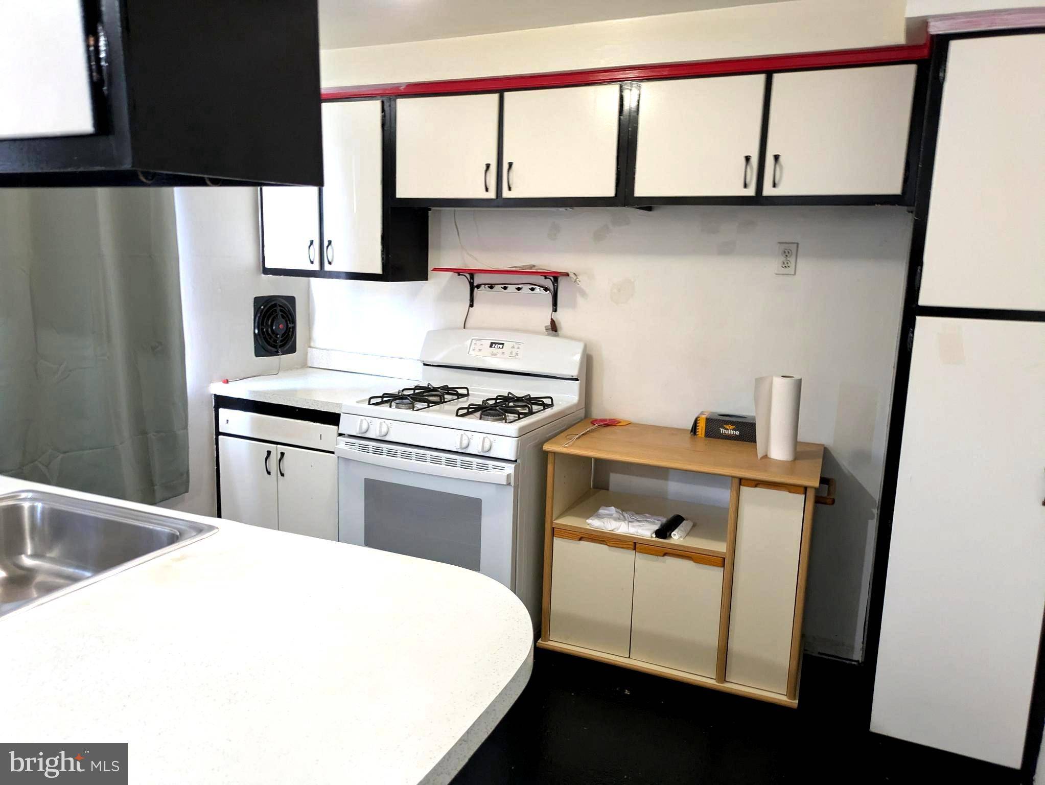 Philadelphia, PA 19152,8832 MANCHESTER ST