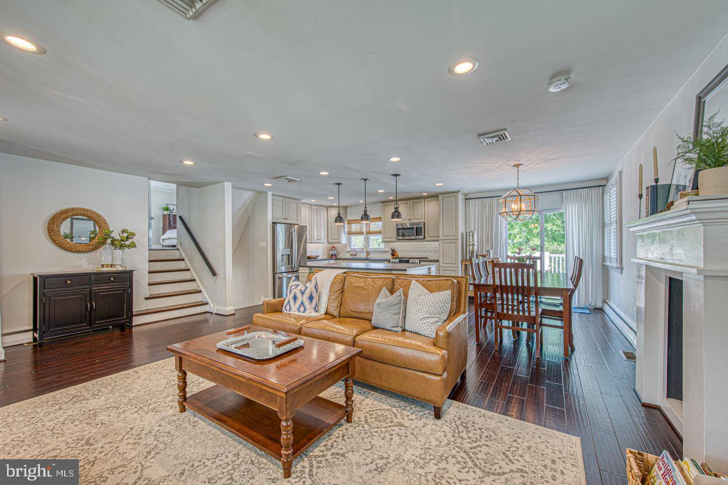 Newtown Square, PA 19073,742 ELGIN RD