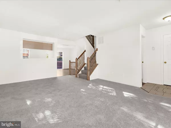 Owings Mills, MD 21117,22 ROYALTY CIR #22