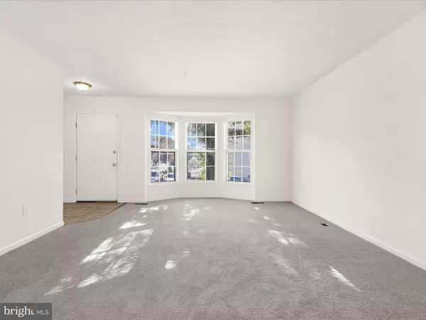 Owings Mills, MD 21117,22 ROYALTY CIR #22