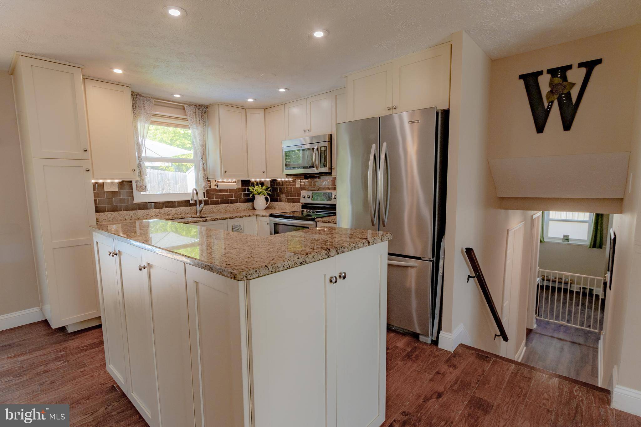 Alexandria, VA 22306,4328 ROLLING STONE WAY