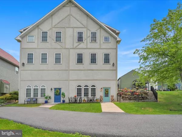42 BISSENDEN WAY, Reinholds, PA 17569