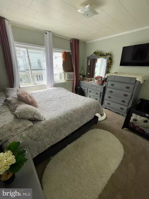 Mahanoy City, PA 17948,107 W SPRUCE ST