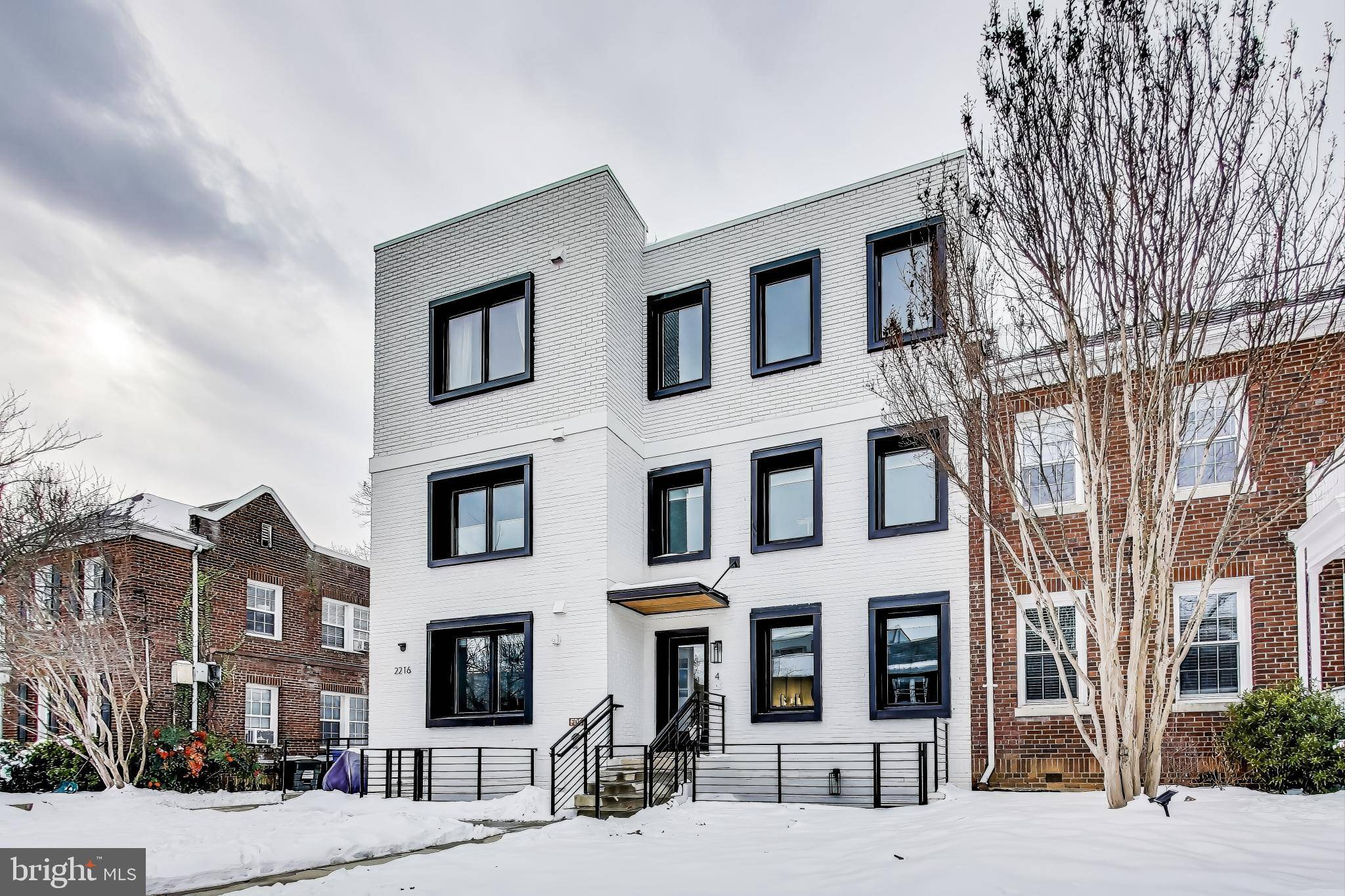 2216 40TH PL NW #2, Washington, DC 20007