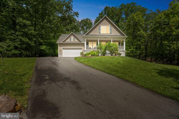 Haymarket, VA 20169,16206 TIFFANY LN