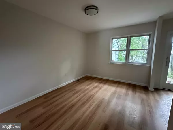 Newark, DE 19713,110 HOPKINS CT