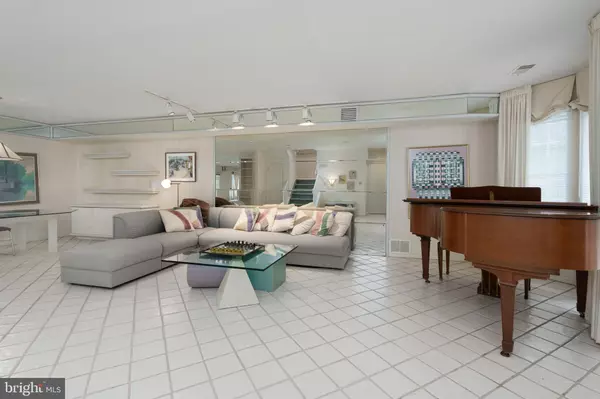 Princeton, NJ 08540,14 KENSINGTON CT