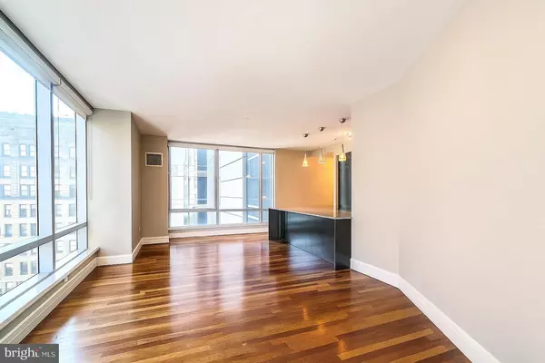 Philadelphia, PA 19102,1414 S PENN SQ #14A