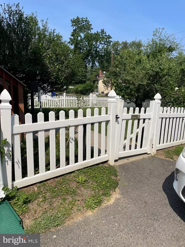 Moorestown, NJ 08057,7 E ERRICKSON AVE