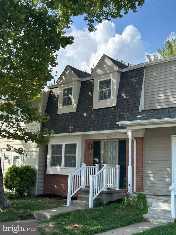 576 MILLSHIRE DR, Millersville, MD 21108