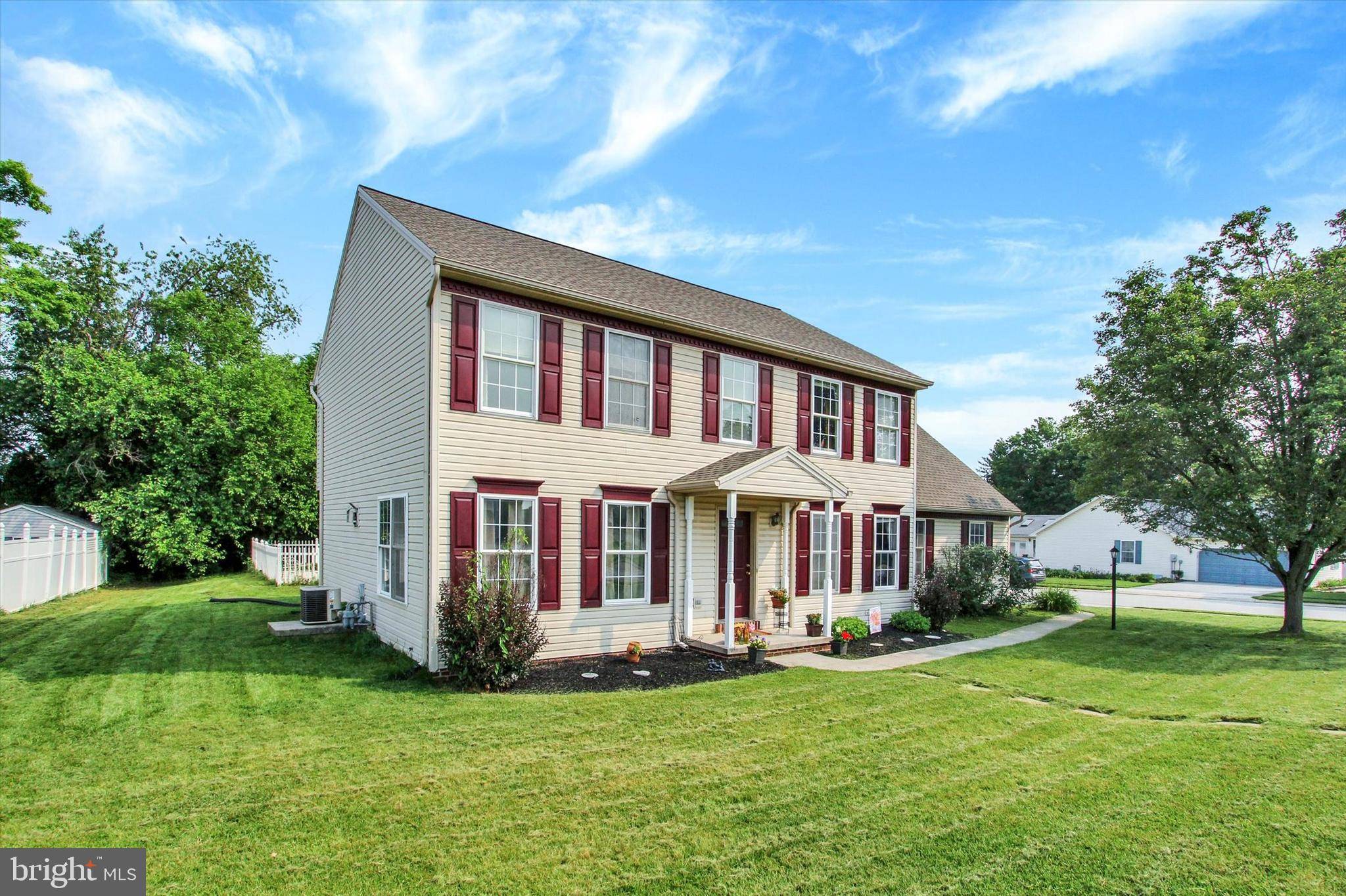 York, PA 17408,2785 SPARROW DR