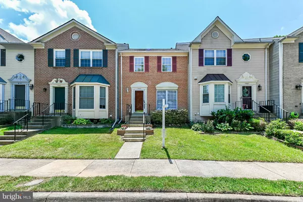 1063 SMARTTS LN NE, Leesburg, VA 20176