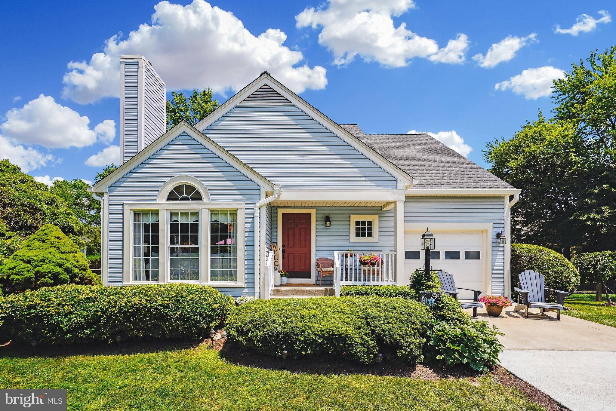 9 BENTLEY DR, Sterling, VA 20165