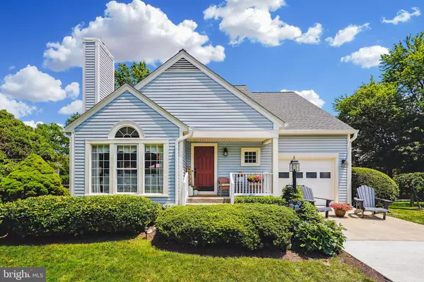 9 BENTLEY DR, Sterling, VA 20165