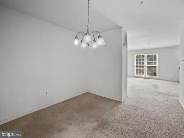 Clinton, MD 20735,9917 RAINTREE WAY