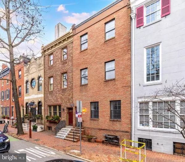 Philadelphia, PA 19106,505 PINE ST #2