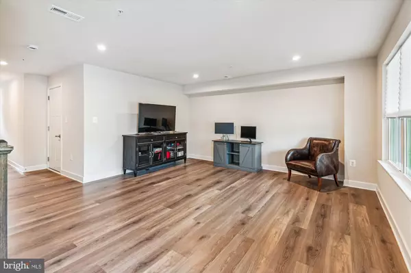 Pasadena, MD 21122,155 WOODGATE CIR