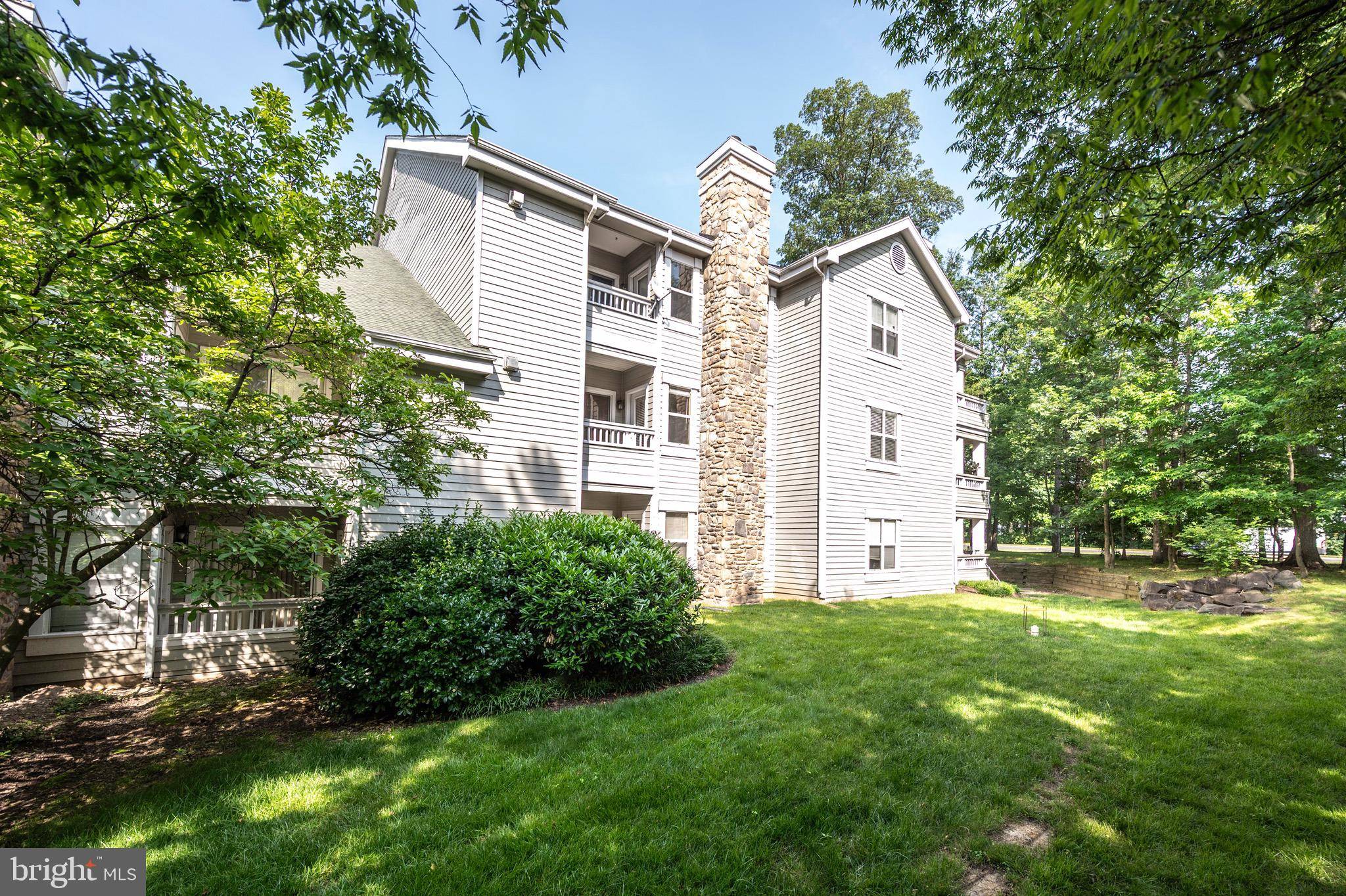Fairfax, VA 22033,4408 HELMSFORD LN #205