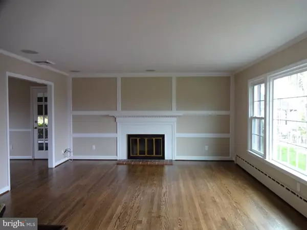 Alexandria, VA 22307,6620 SKYLINE