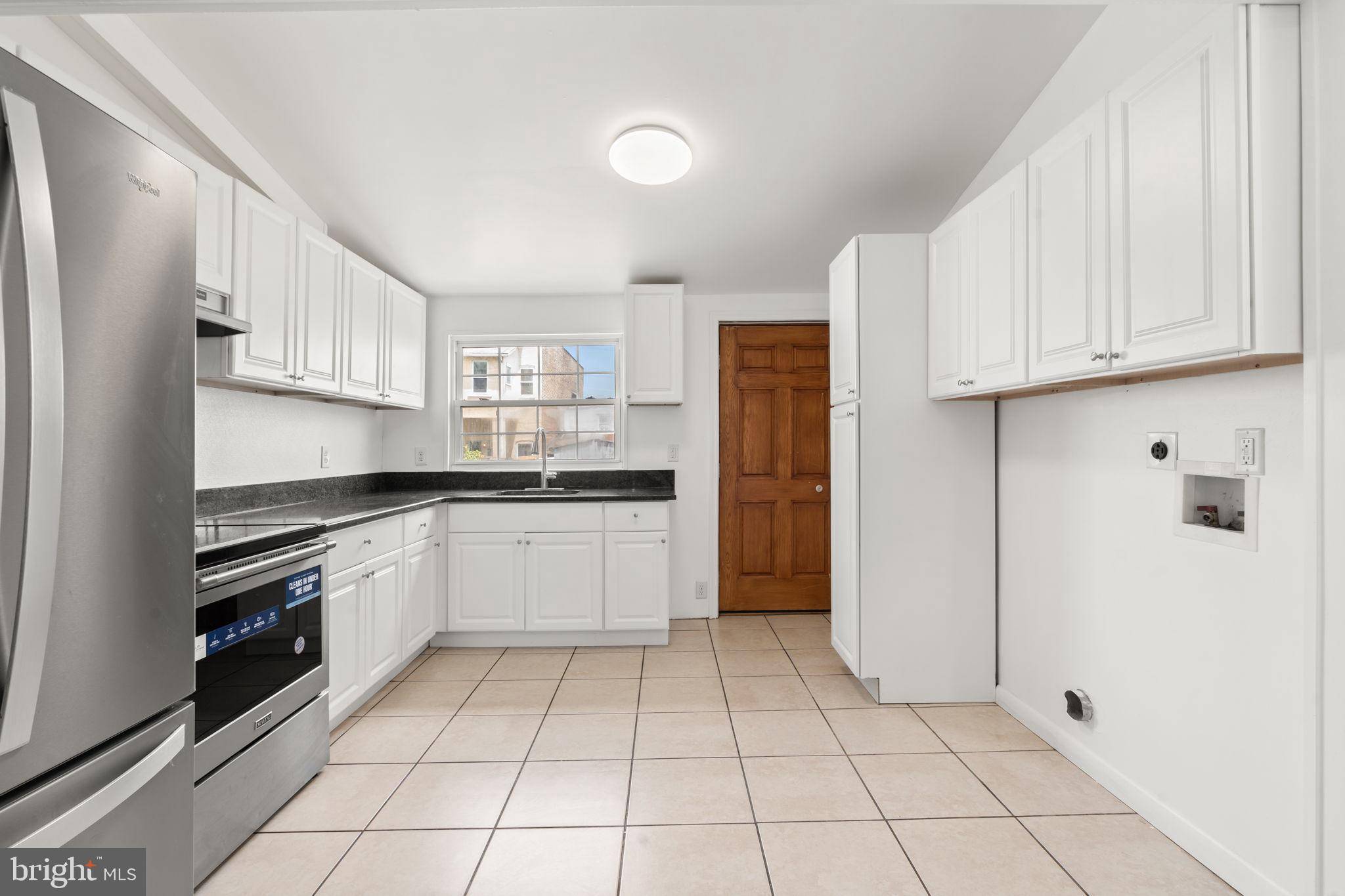 Marcus Hook, PA 19061,1359 GREEN ST