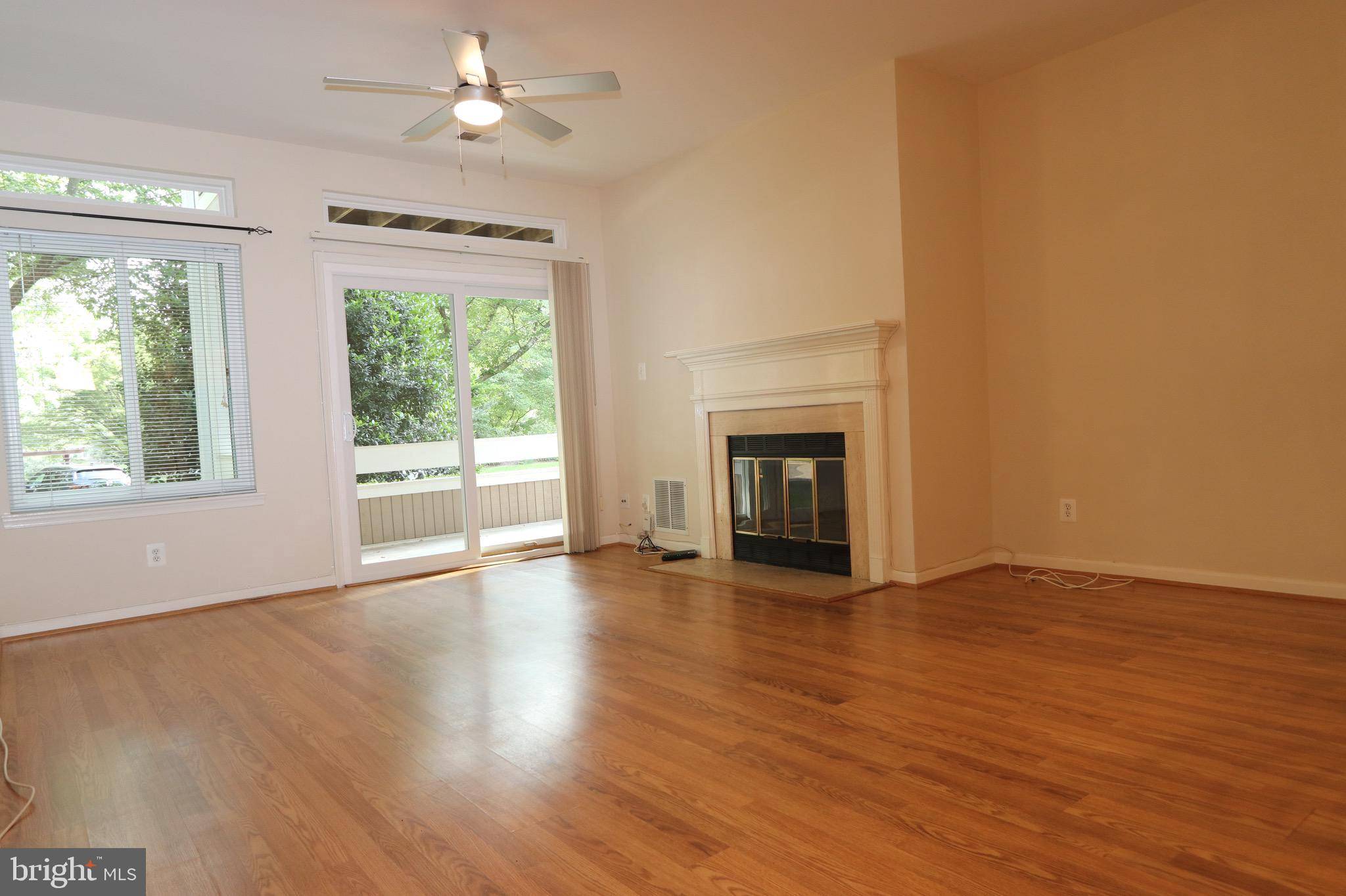 Fairfax, VA 22033,12293 FORT BUFFALO CIR #493