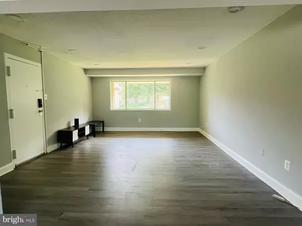 New Carrollton, MD 20784,5414 85TH #201