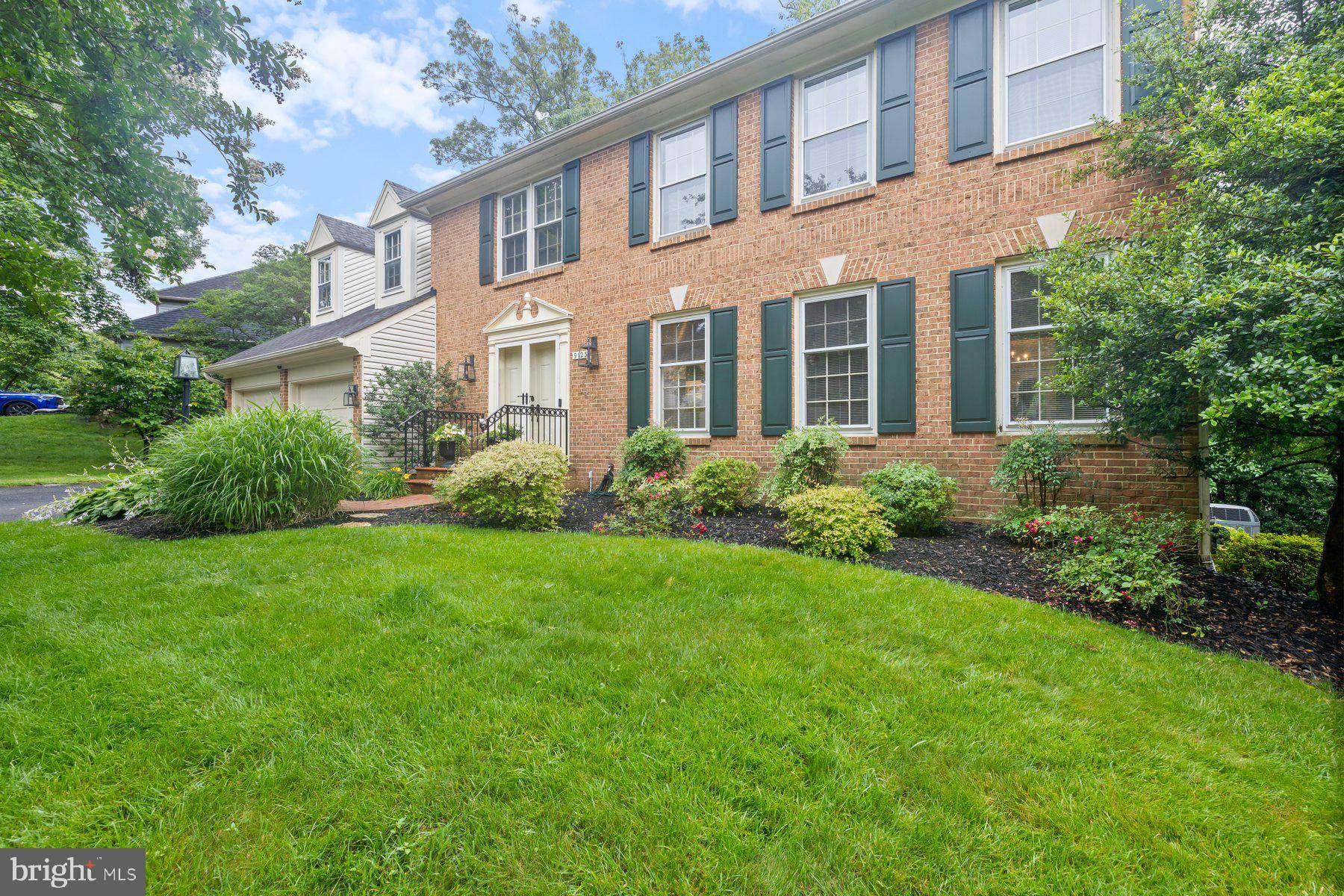Springfield, VA 22153,9123 LAKELAND VALLEY CT