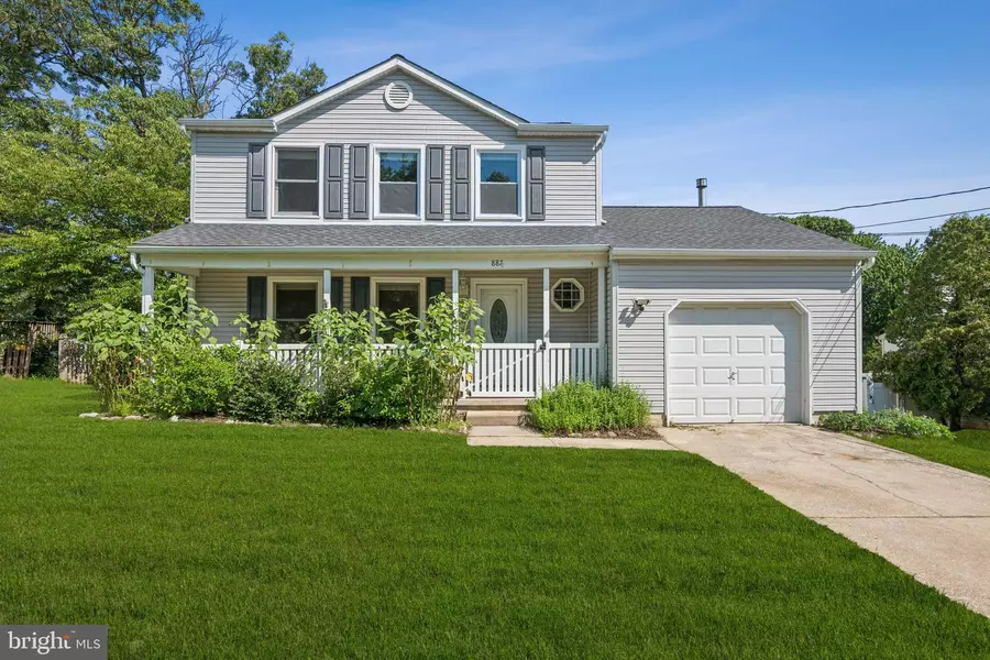 887 DAVISTOWN RD, Blackwood, NJ 08012