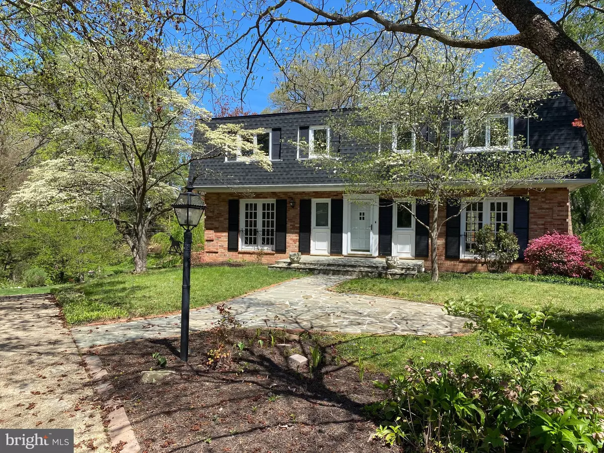 Mclean, VA 22101,1011 SHIPMAN LN