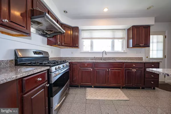 Bala Cynwyd, PA 19004,1 N WASHINGTON AVE