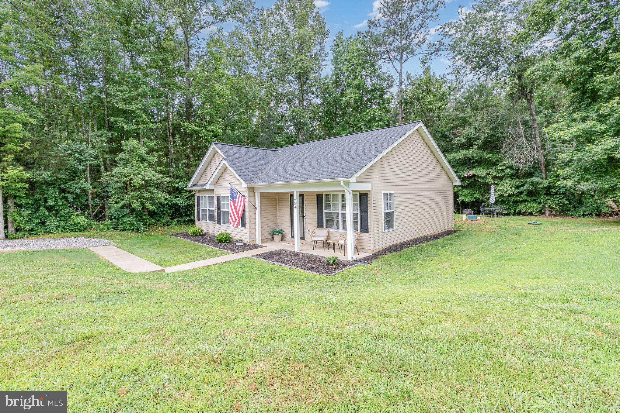 Ruther Glen, VA 22546,253 AMERICAN DR