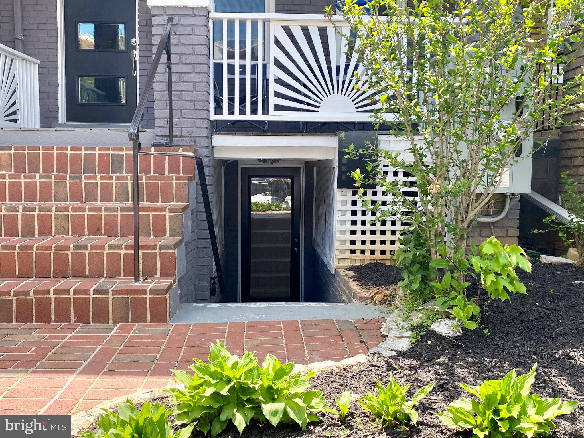 Washington, DC 20011,1336 QUINCY ST NW #2