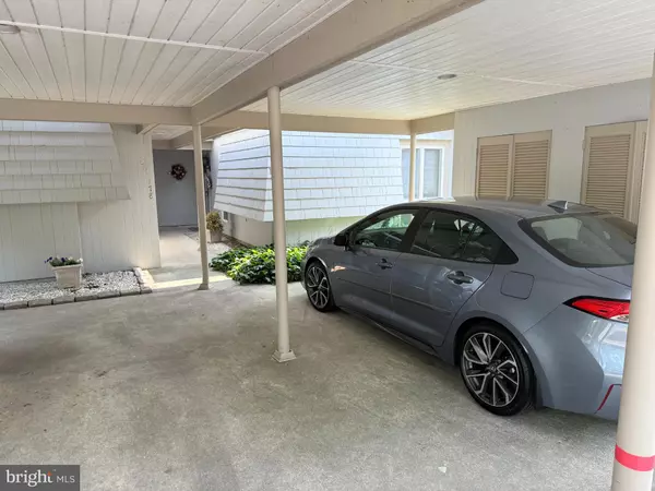 Tuckerton, NJ 08087,170 E HOLLY LN