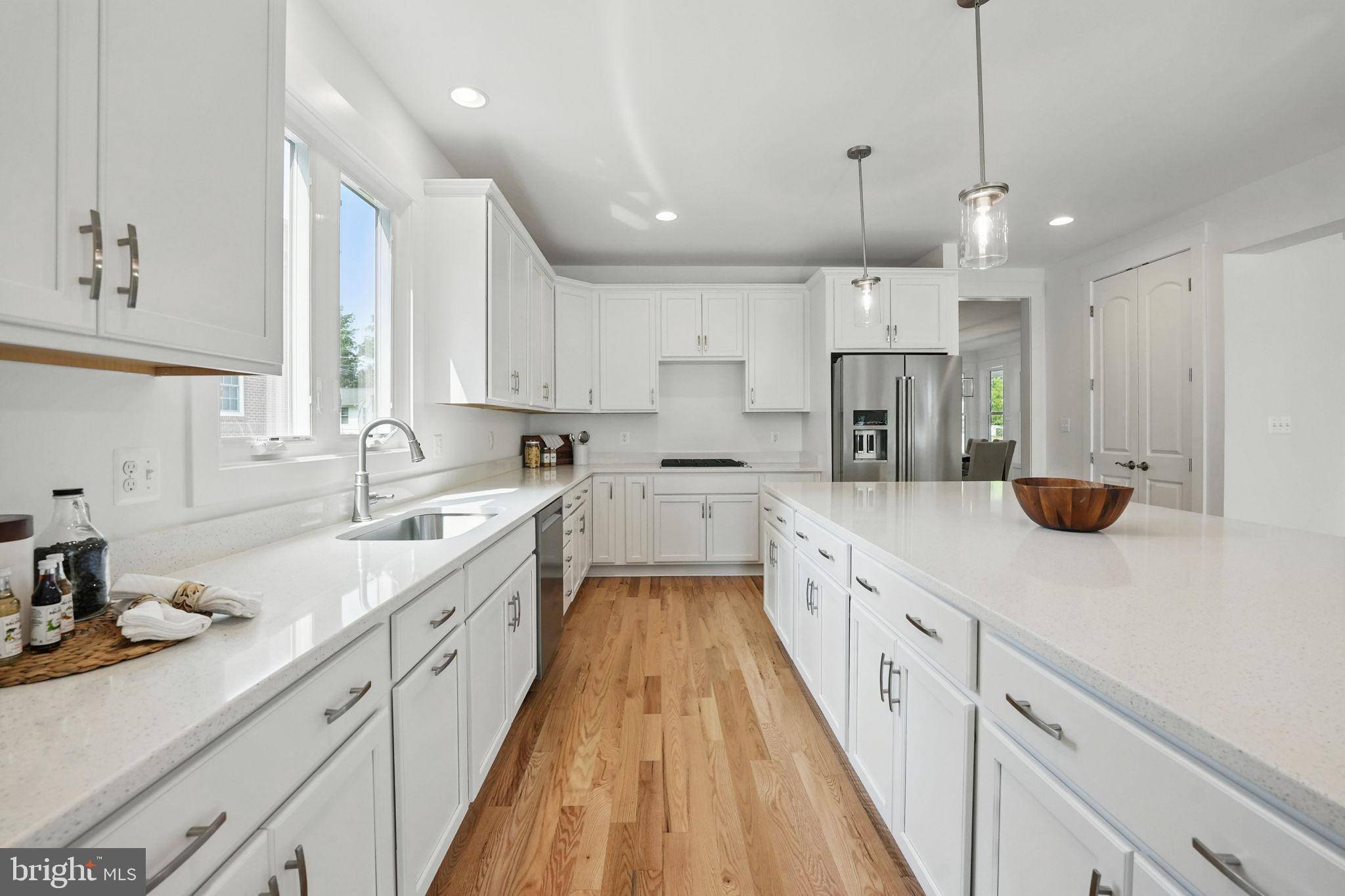 Falls Church, VA 22041,3857 PINEWOOD TER