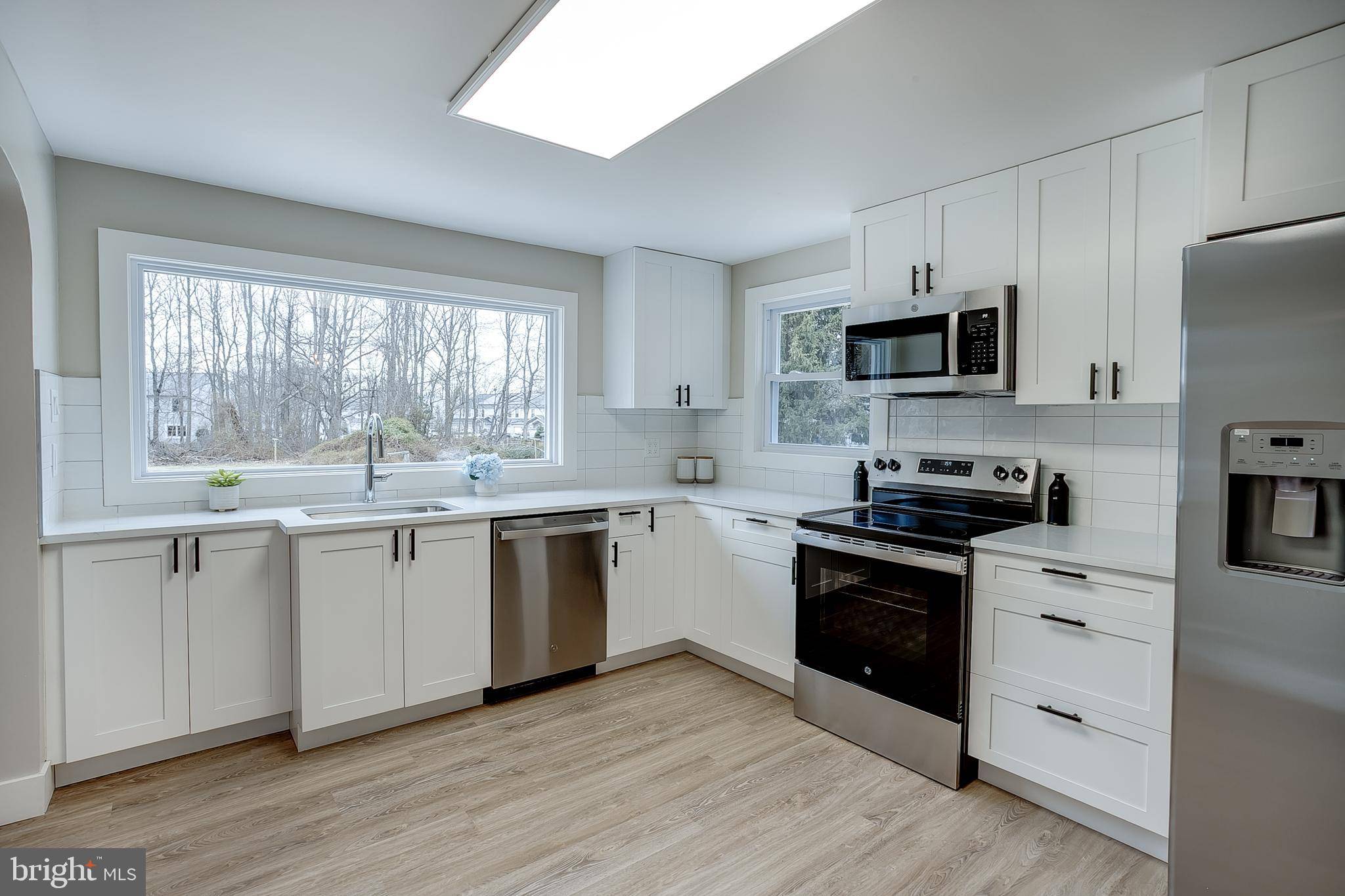 2502 RANCOCAS RD, Burlington, NJ 08016