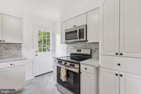 Fredericksburg, VA 22405,55 PEGS LN