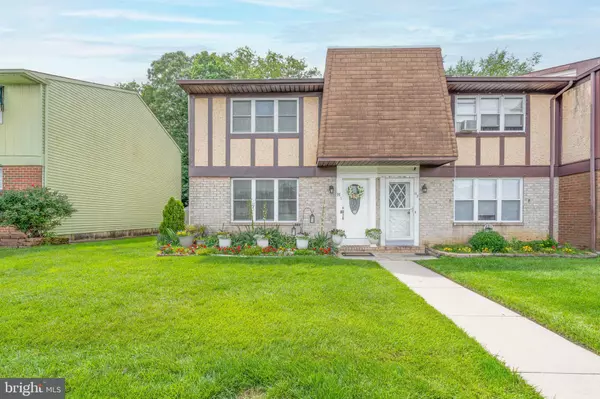 1964 E OAK RD #H1, Vineland, NJ 08361
