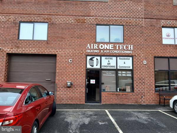 Chantilly, VA 20151,14230-C SULLYFIELD CIR #4230-C