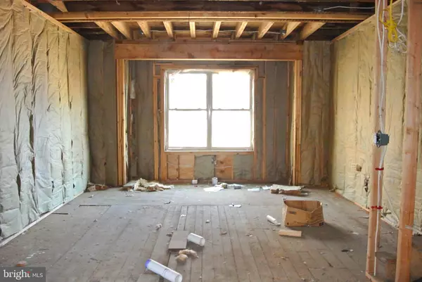 Philadelphia, PA 19122,2124 N 8TH ST