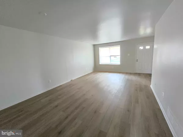 Yardley, PA 19067,564 S DOVE RD #A