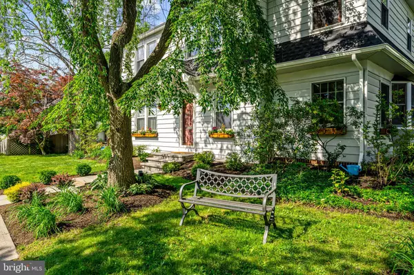 Moorestown, NJ 08057,201 LOCUST ST