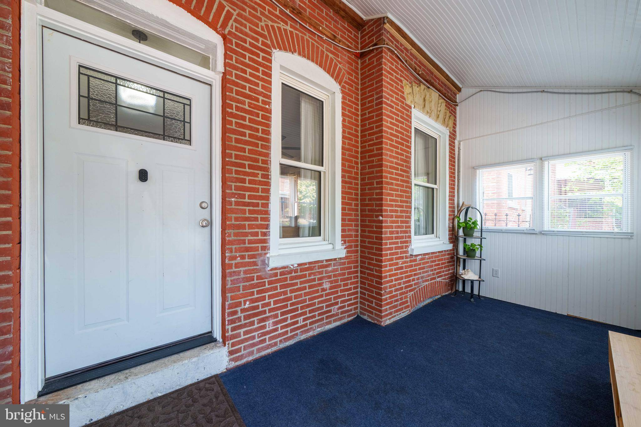 Wilmington, DE 19806,1002 W 9TH ST