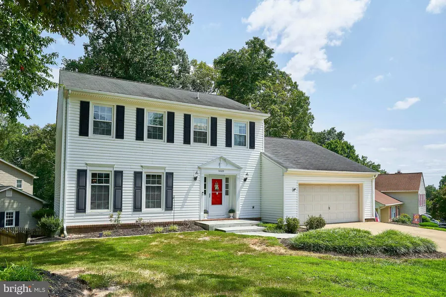 12009 WILLIAM AND MARY CIR, Woodbridge, VA 22192