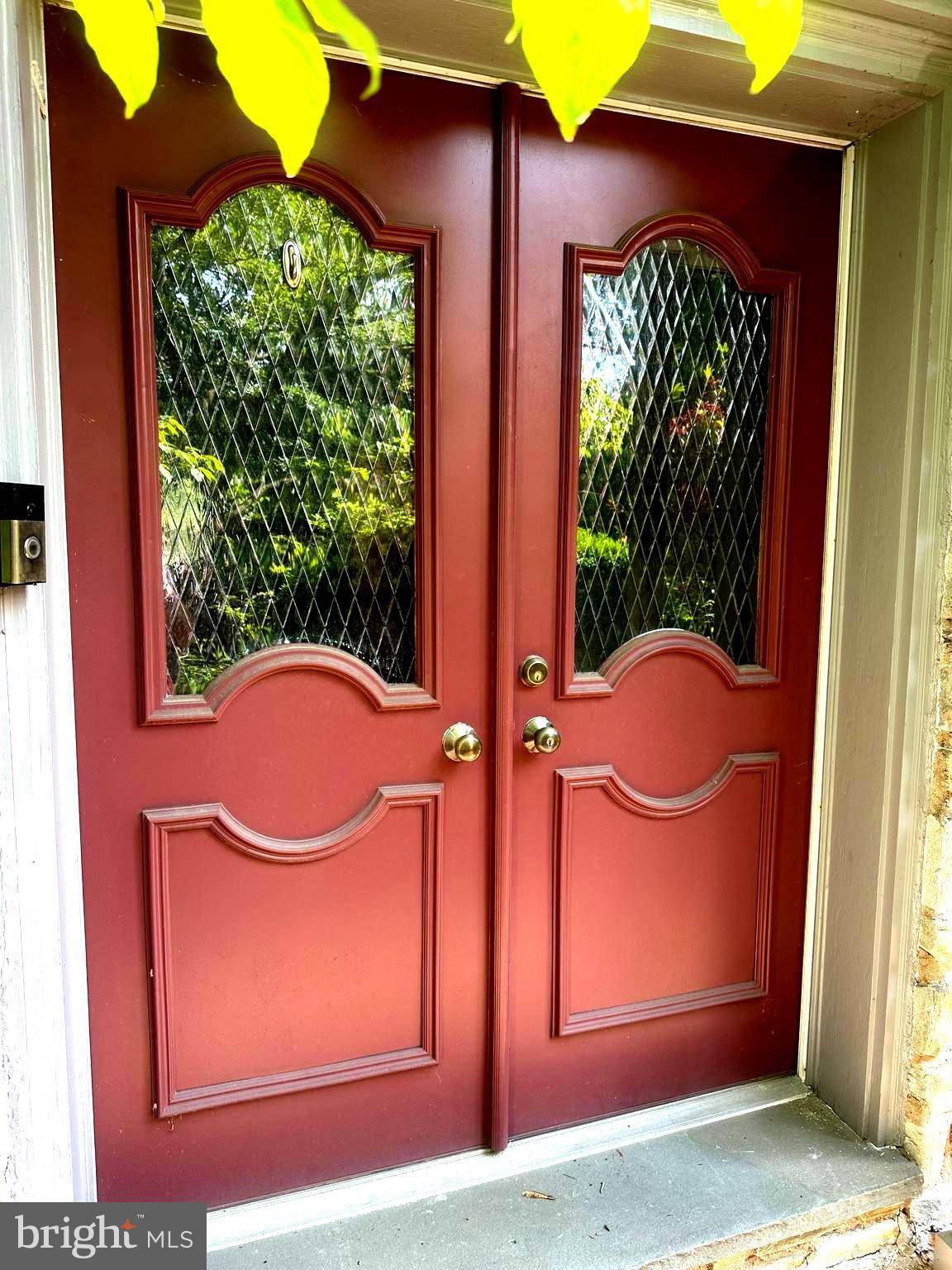 28 EDGEWOOD RD, Yardley, PA 19067