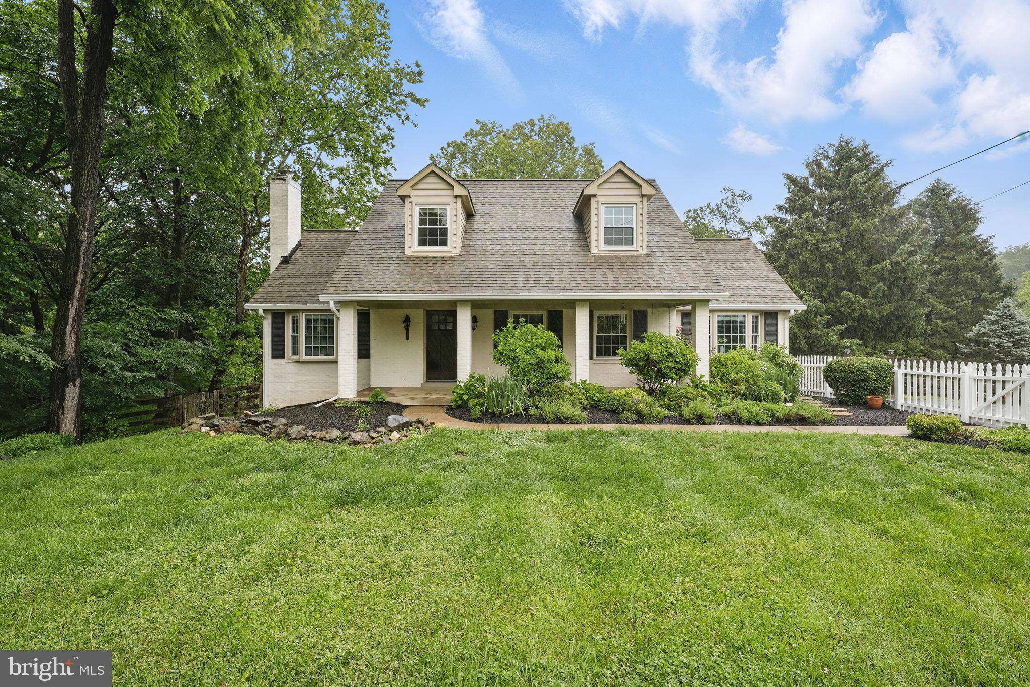 Oakton, VA 22124,11340 WAPLES MILL RD